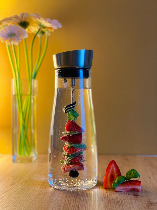 Erdbeer-Basilikum Wasser